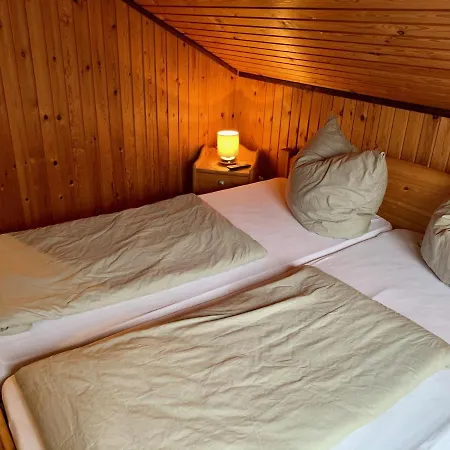 Komfort-ferienhaus - Extertal-ferienpark Fuer 1-5 Personen Sauna Semesterbostad